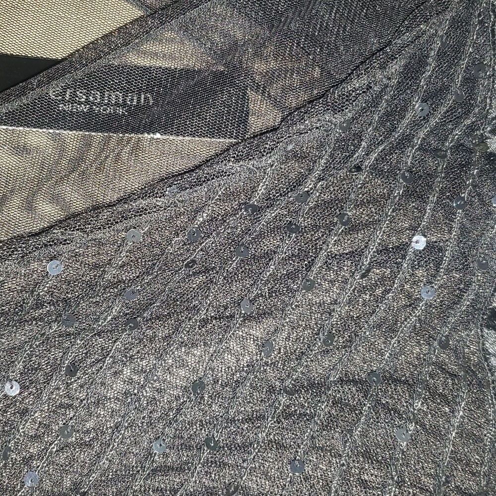 Top - Picture 6 of 6